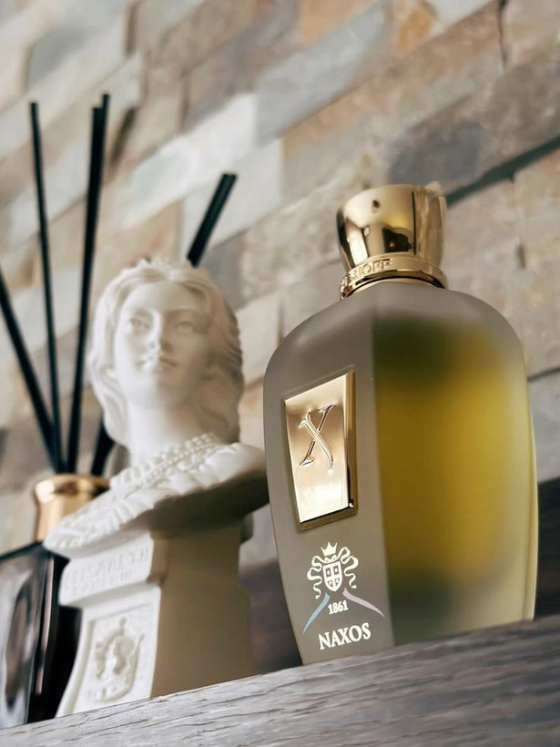 عطر زرجف ناکسوس